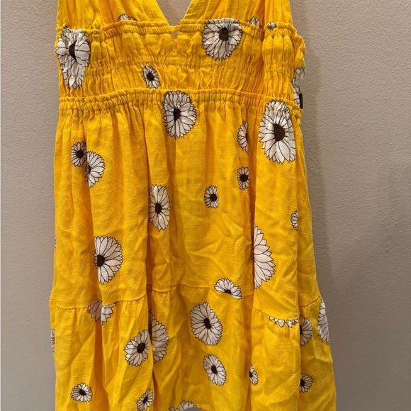 UO yellow sunflower sundress size med - Picture 3 of 6